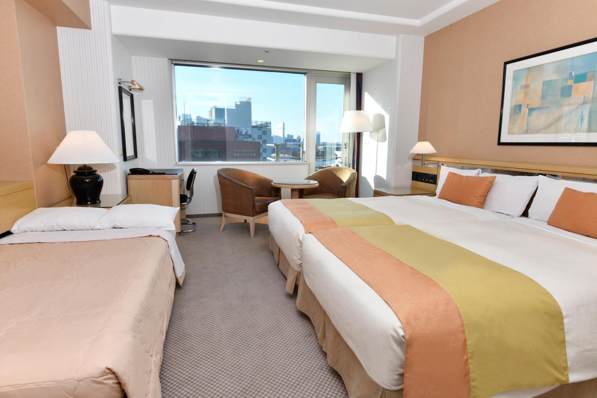 Hotel New Grand Jokohama Kültér fotó A room at the hotel